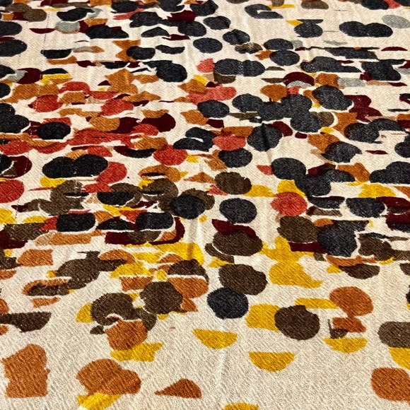 Jessica Simpson Large Scarf/Wrap/Tablerunner - Picture 6 of 8